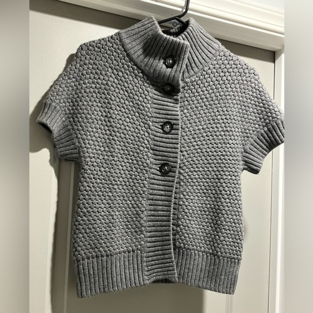 Women’s short sleeve sweater